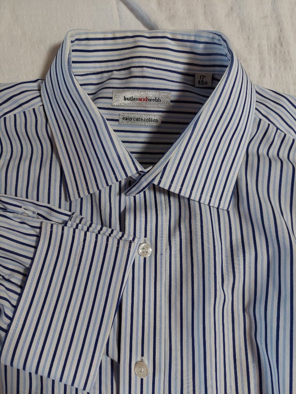 Butler & Webb Men's Size 17"/43 easy care 100% cotton striped dress shirt
